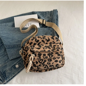 Вельветовая леопардовая маленькая сумочка